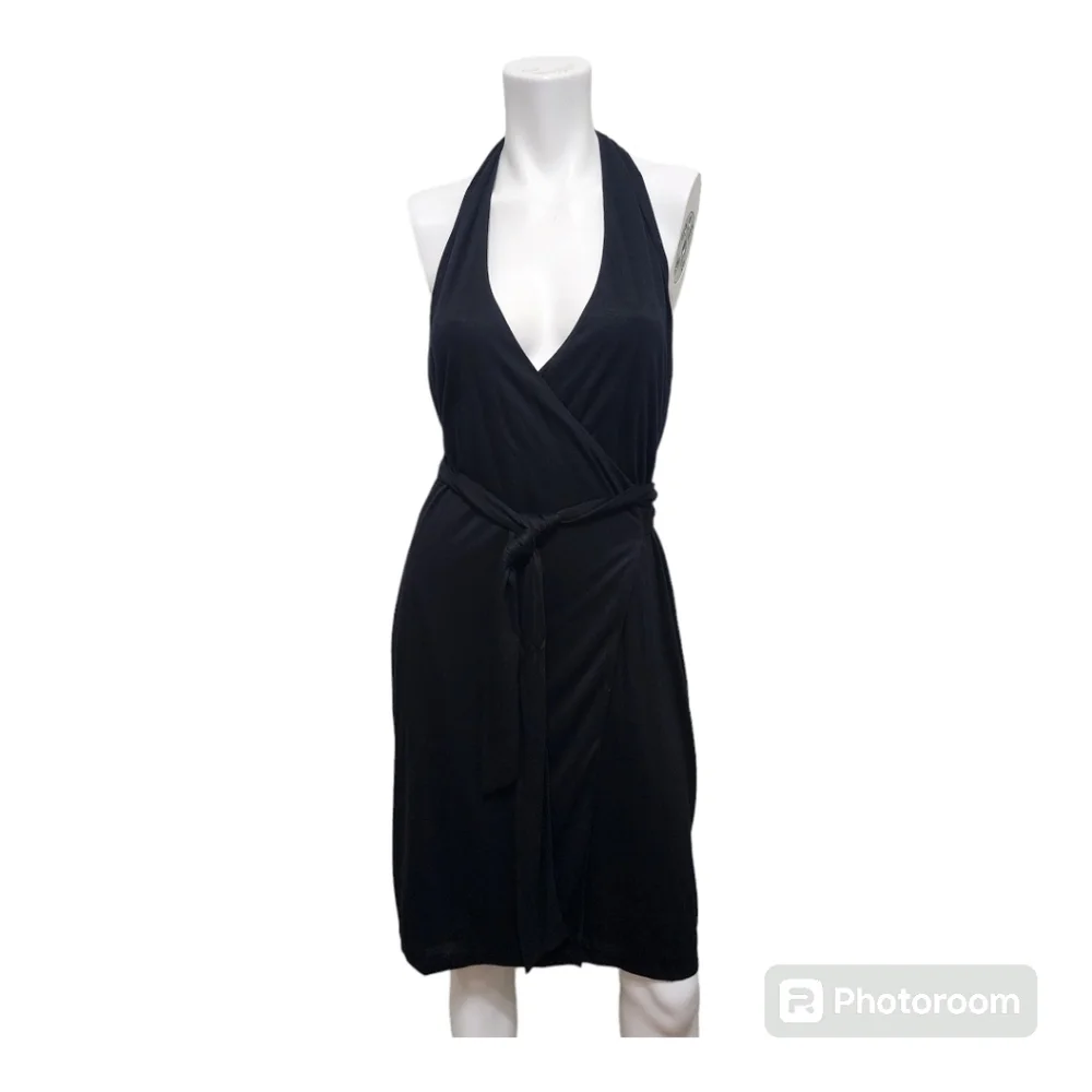 club monaco halter dress Sun goddess-coded. Club Monaco gold silk halter sun